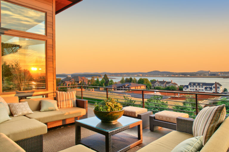 outdoor custom furniture